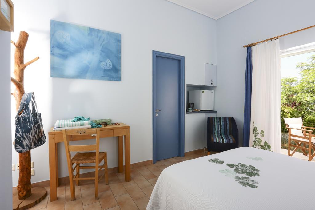 Eleonas Hotel Roviész Kültér fotó